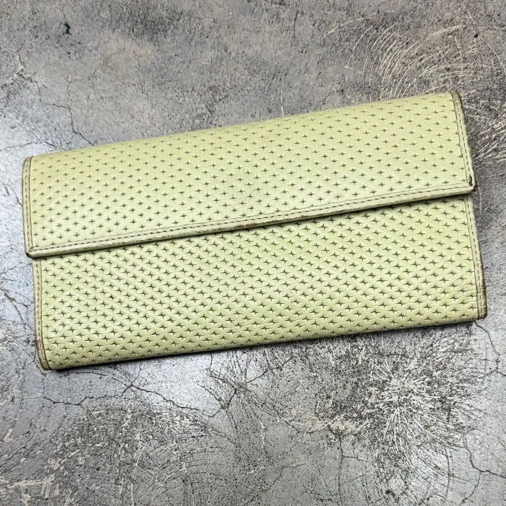 * Chic Cream Women's Wallet
